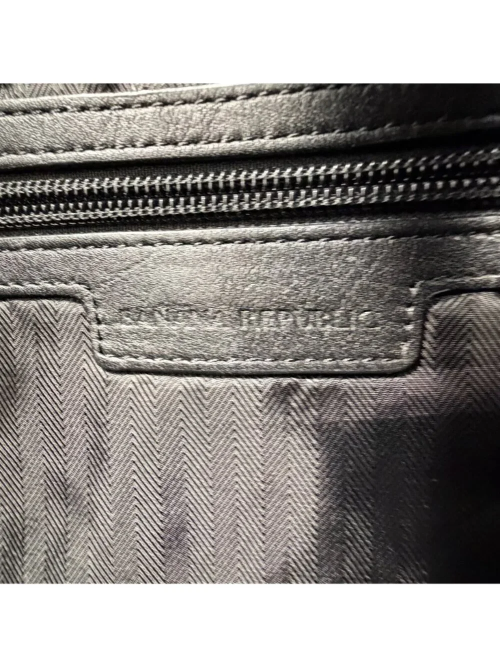 Banana Republic Greyson Black Leather Front Flap Messenger Bag Laptop Briefcase